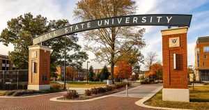 Read more about the article Ball State University Global Distinction Scholarships, USA